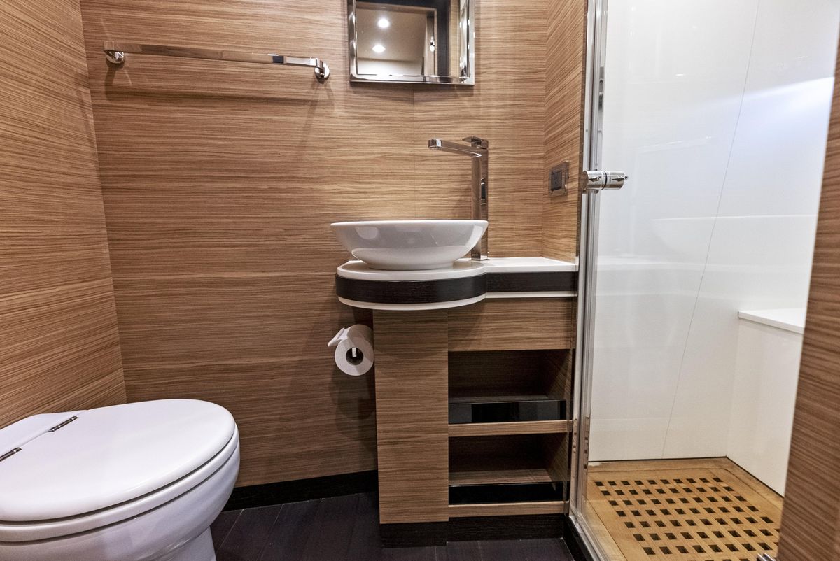 2016 Azimut 76 