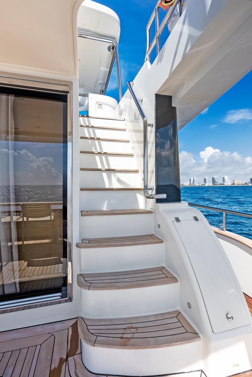 2016 Azimut 76 