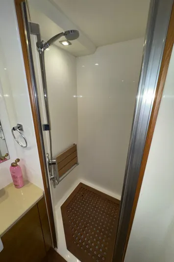 Genesis Yacht Photos Pics 