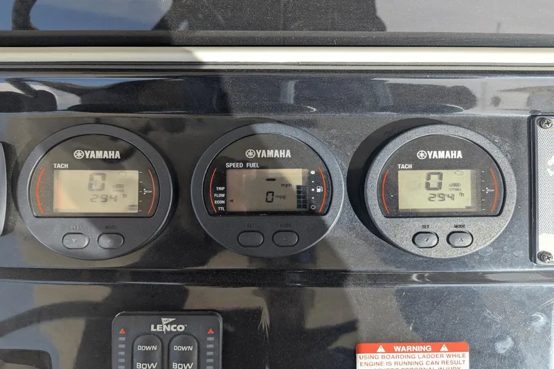 Por Que No Yacht Photos Pics 