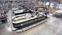 2023 Barletta Lusso 25UC Tri-Toon