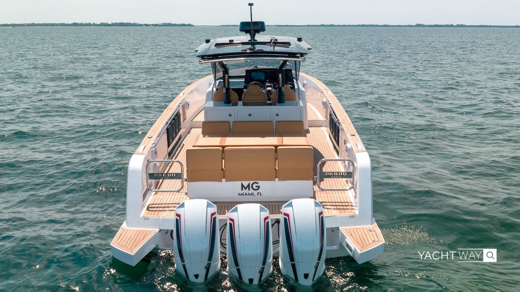 2023 Pardo Yachts 38 Outboard