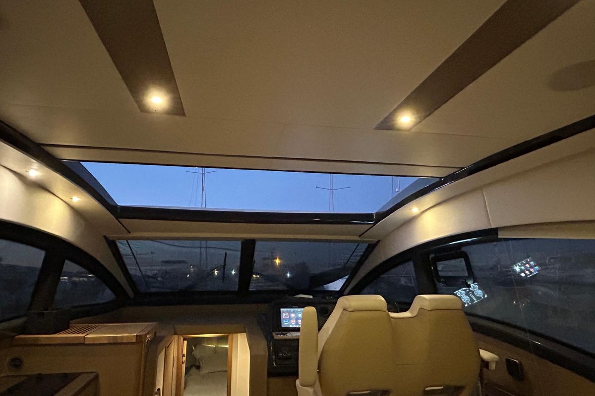 2016 Sea Ray 43 
