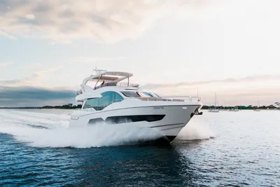 Sunseeker 76 Yacht