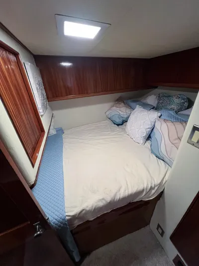 Lb. Cake Yacht Photos Pics 