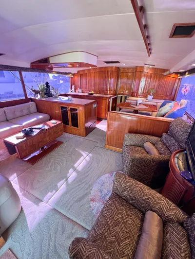 Lb. Cake Yacht Photos Pics 