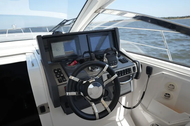 Seriously! Yacht Photos Pics 