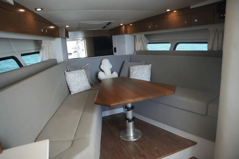 Seriously! Yacht Photos Pics 