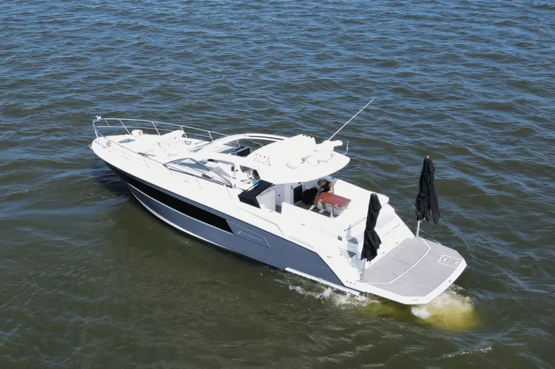 Seriously! Yacht Photos Pics 