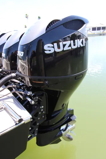 Syn Yacht Photos Pics 