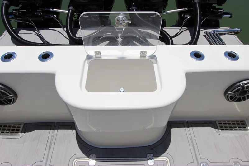 Syn Yacht Photos Pics 