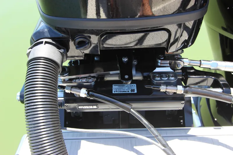 Syn Yacht Photos Pics 