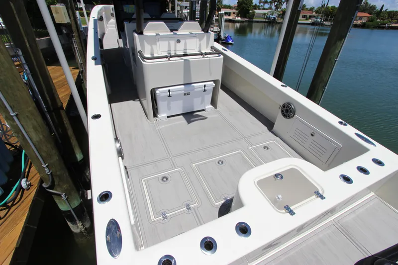 Syn Yacht Photos Pics 