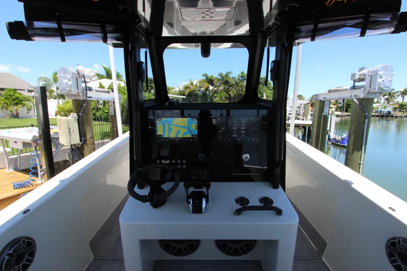 Syn Yacht Photos Pics 