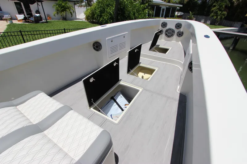 Syn Yacht Photos Pics 