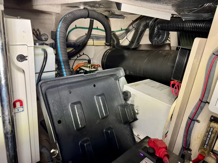 Escapade Too Yacht Photos Pics 