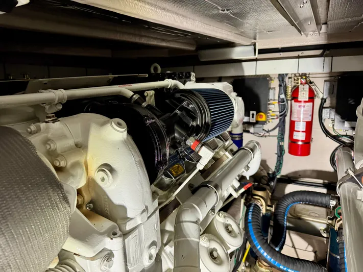 Escapade Too Yacht Photos Pics 