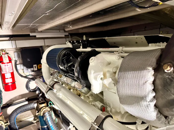 Escapade Too Yacht Photos Pics 