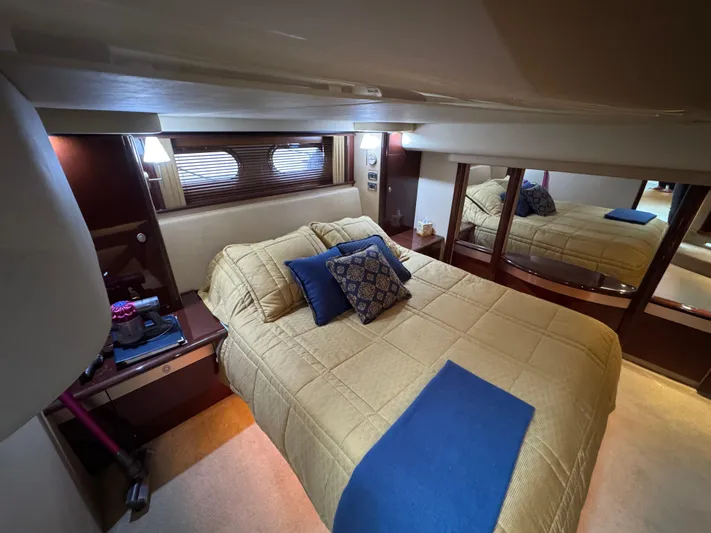 Escapade Too Yacht Photos Pics 