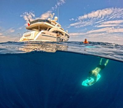 Yacht