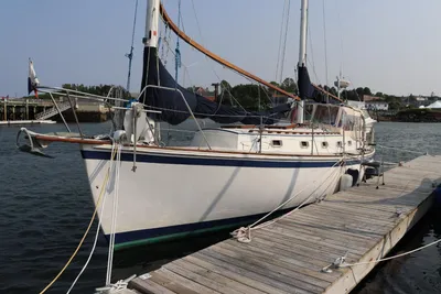 Herreshoff 37 Cat Ketch