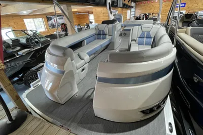 Harris Grand Mariner 230