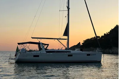 2014 Beneteau Oceanis 48