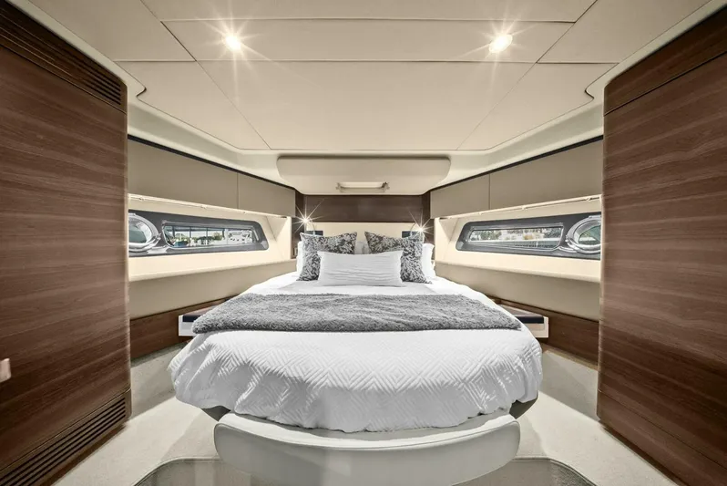 This Is Us 2 Yacht Photos Pics 2016 Azimut 50 Fly - Image 65