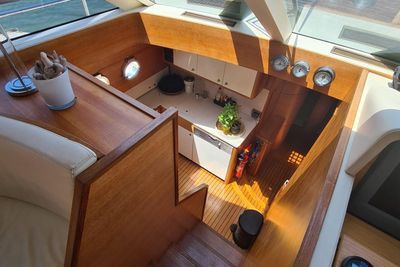 Yacht