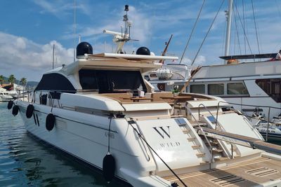 Yacht