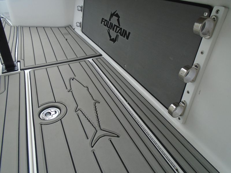 2021 Fountain 34 LS