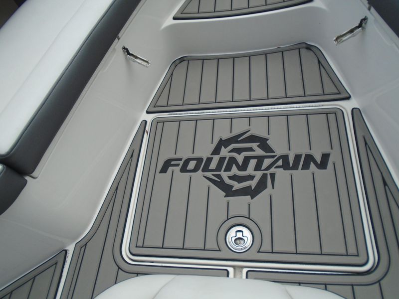 2021 Fountain 34 LS