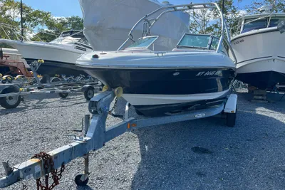Sea Ray 205 Sport