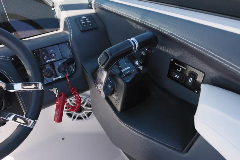  Yacht Photos Pics 2017 Regal 29 OBX boat dashboard with Yamaha controls and steering wheel.