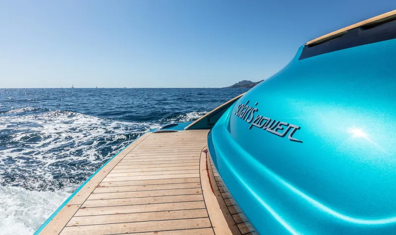  Yacht Photos Pics 2024 Solaris Power 48 OPEN yacht cruising on the ocean.