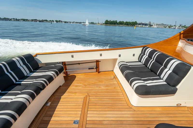 Le Prix Yacht Photos Pics 