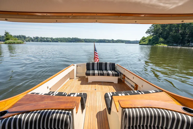 Le Prix Yacht Photos Pics 