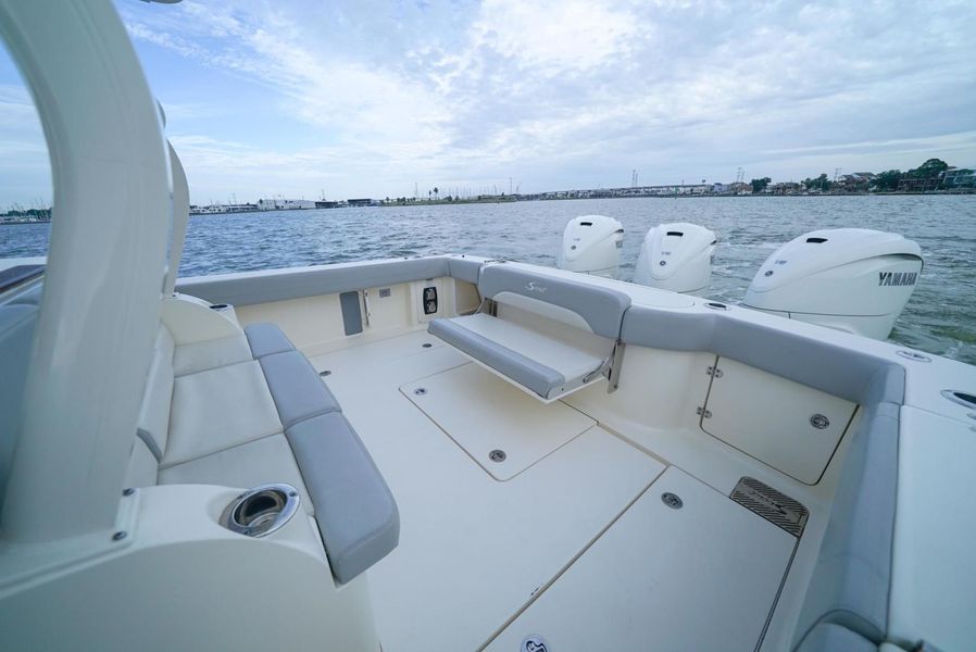 2019 Scout 42 LXF