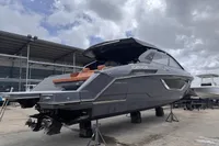 2023 Cruisers Yachts 42 GLS