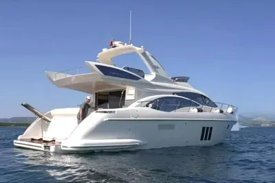 2011 Azimut 58