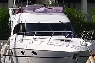2007 Galeon 330 Fly