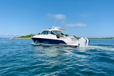Tiara Yachts 43 LE