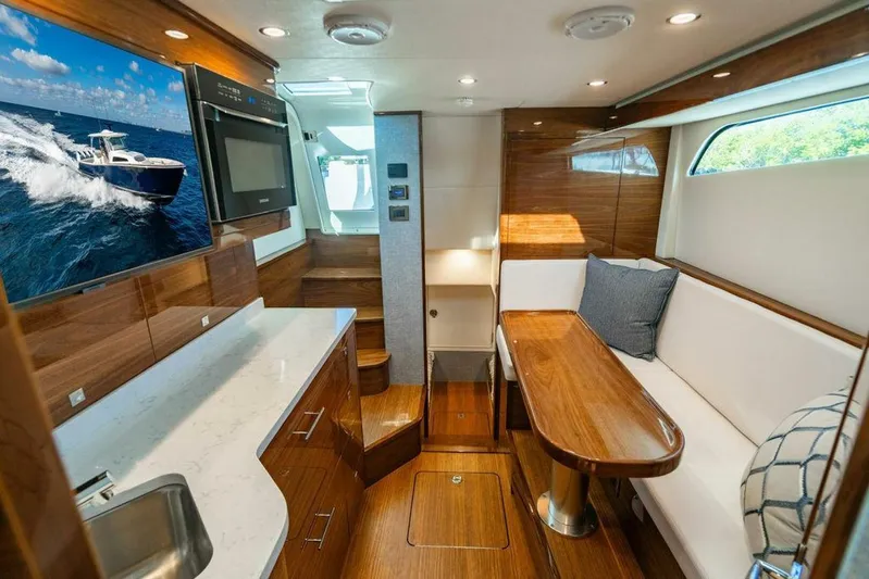 Sogni Bagnati Yacht Photos Pics 2025 Valhalla Boatworks V-55 - Image 25