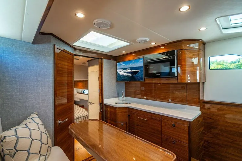 Sogni Bagnati Yacht Photos Pics 2025 Valhalla Boatworks V-55 - Image 5