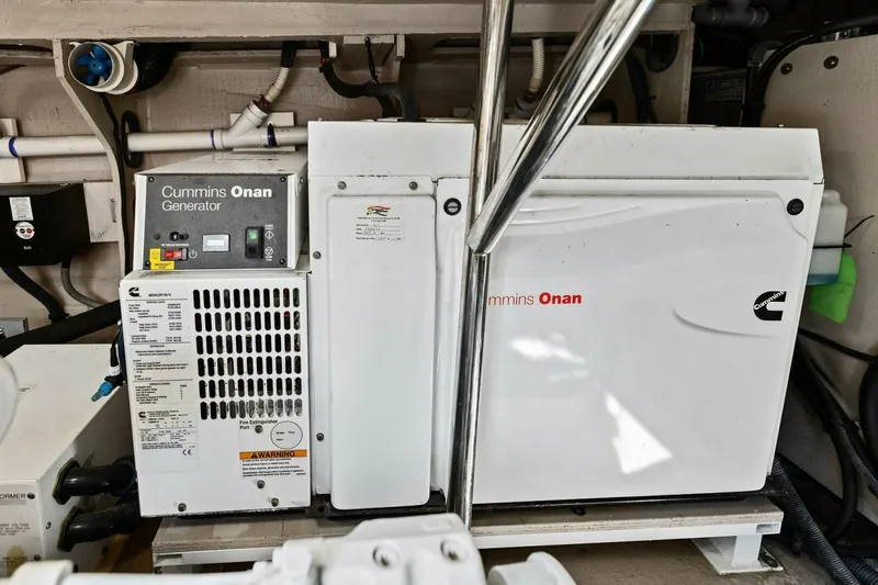 Prodigi Yacht Photos Pics 2017 Sea Ray 510 Fly - Image 81