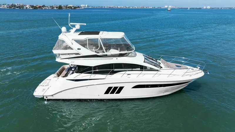 Prodigi Yacht Photos Pics 2017 Sea Ray 510 Fly - Image 2