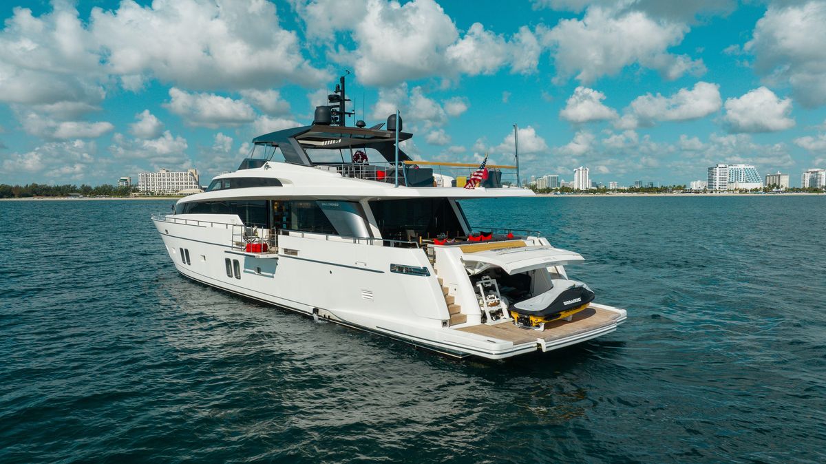 2018 Sanlorenzo 106 