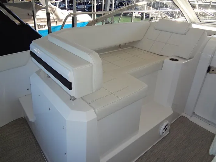  Yacht Photos Pics 2021 Cruisers Yachts 39 Express Coupe interior seating area.