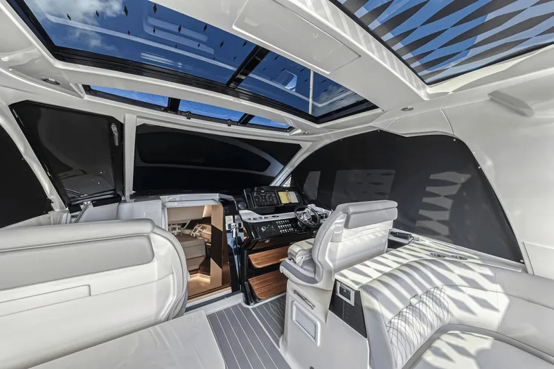 Dirty Laundry Yacht Photos Pics 