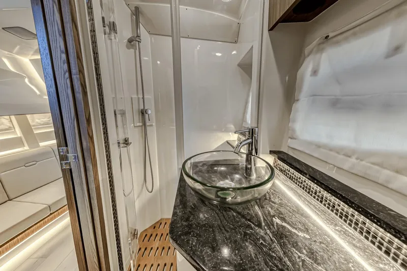 Dirty Laundry Yacht Photos Pics 